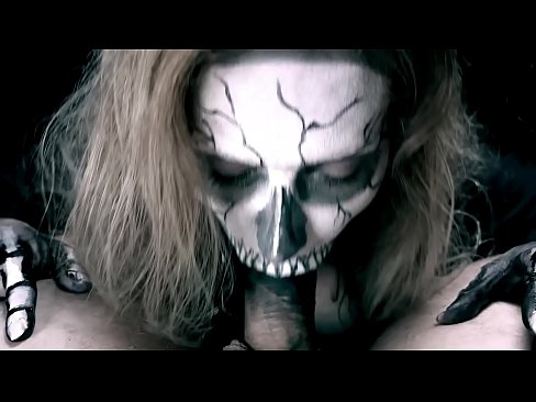 ❤️ Demon famke sûgje hoanne mei har swarte mûle en slikken cum. ❤ Just porno op fy.chancel.top ️❤